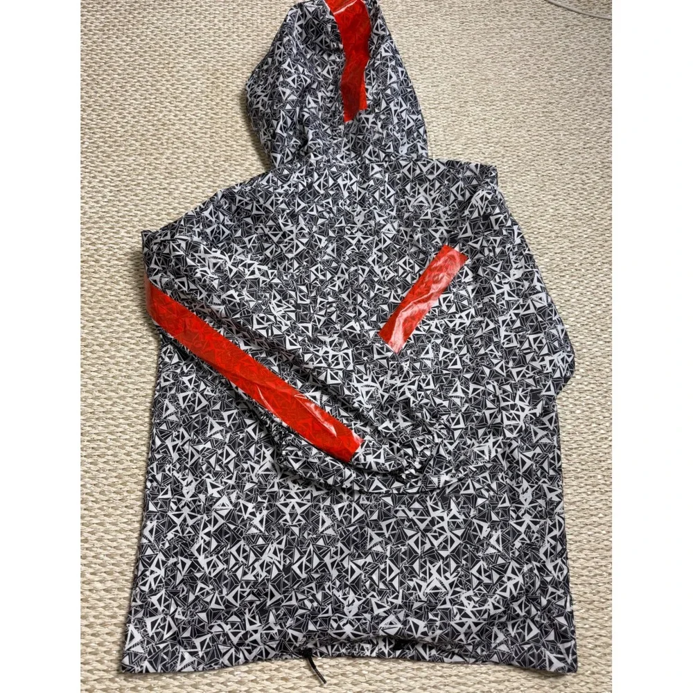 Onitsuka Tiger x Andrea Pompilio Geometric Print Hooded Windbreaker Jacket